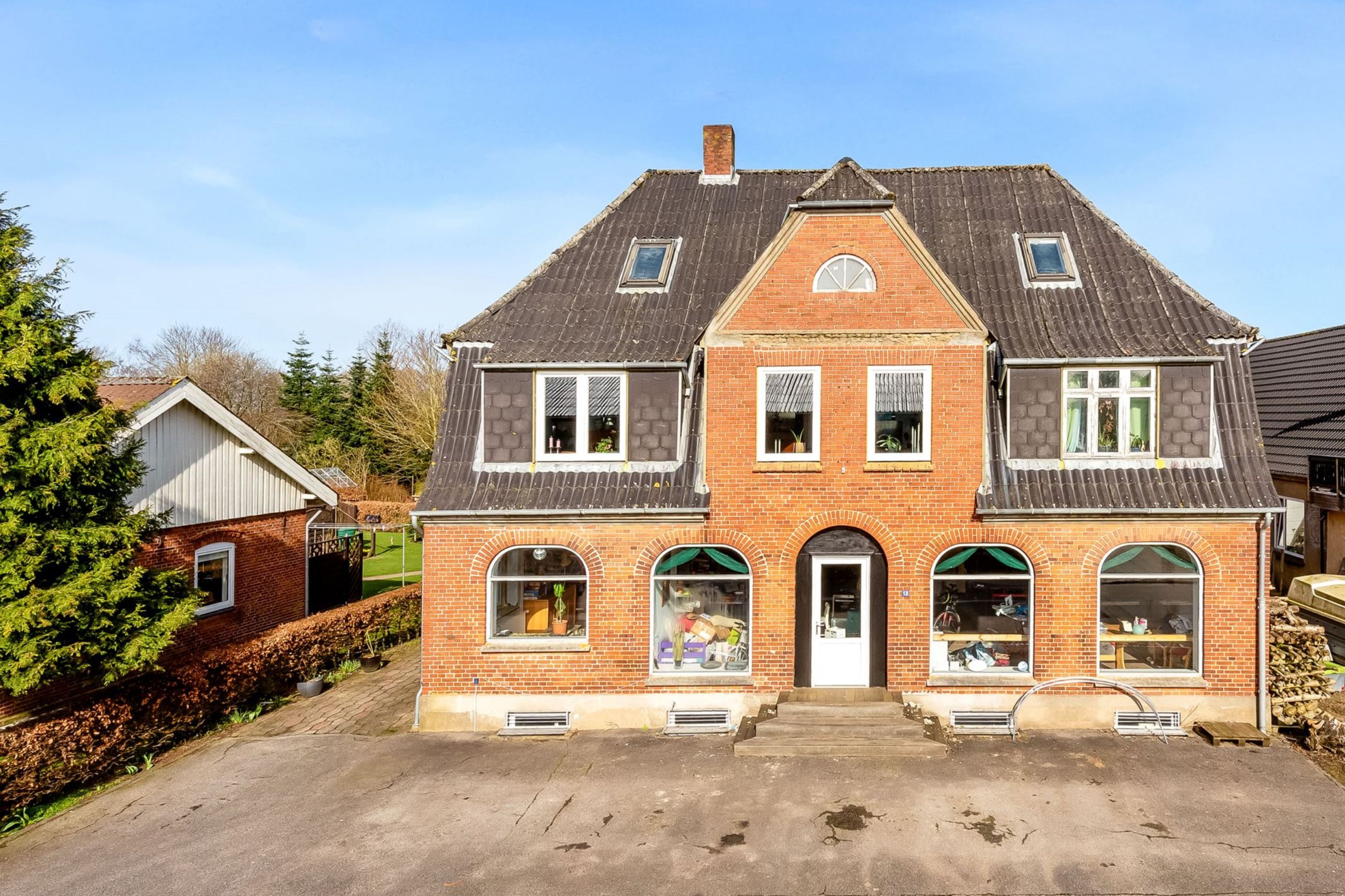 Aabenraavej 13, Hjordkær Villa