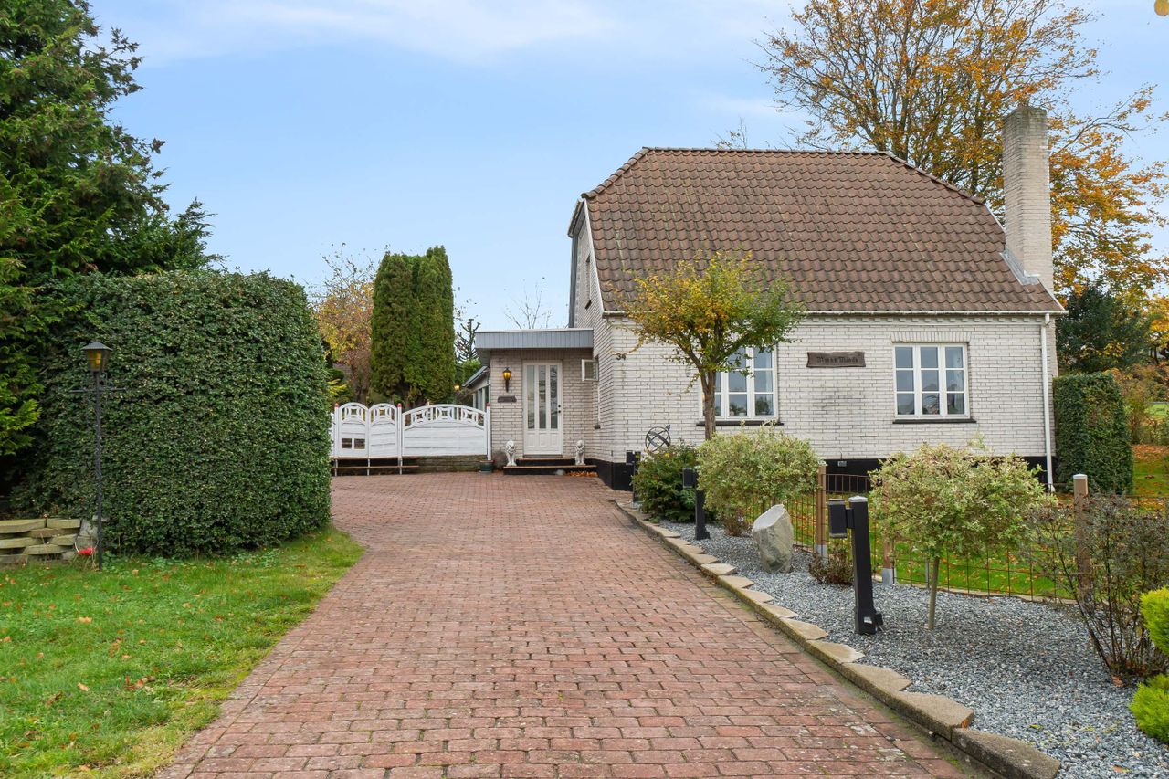 Ejendomsbillede 2 af 23