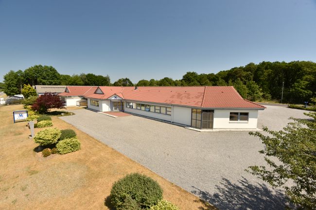 Ryttervangen 1,  Erhverv