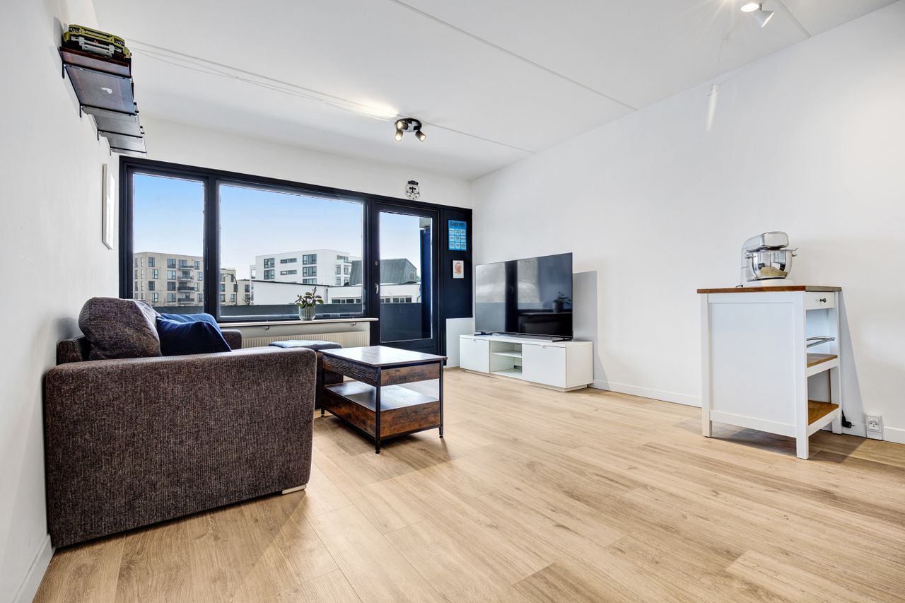 Ejendomsbillede 2 af 16