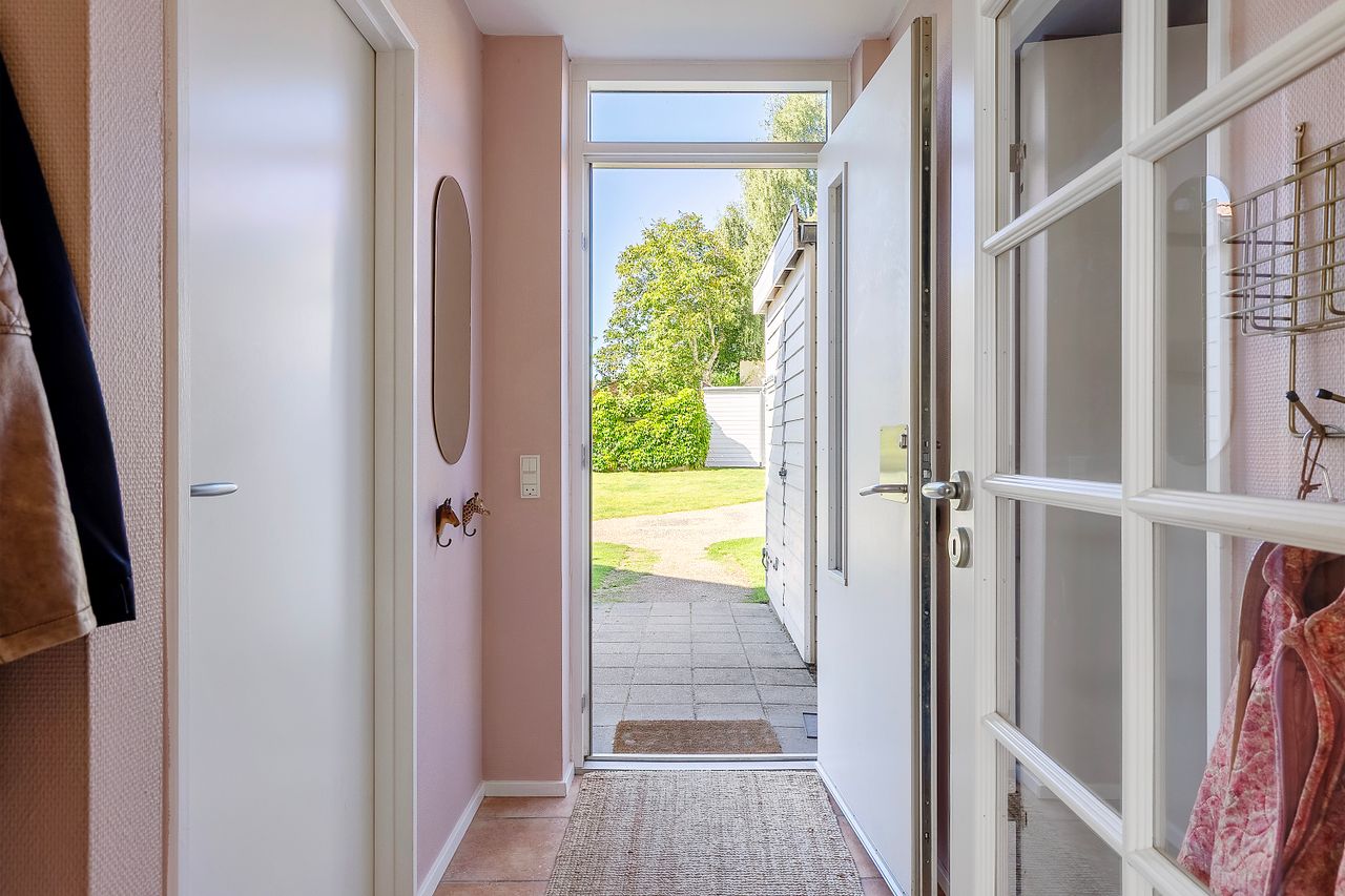 Ejendomsbillede 2 af 18