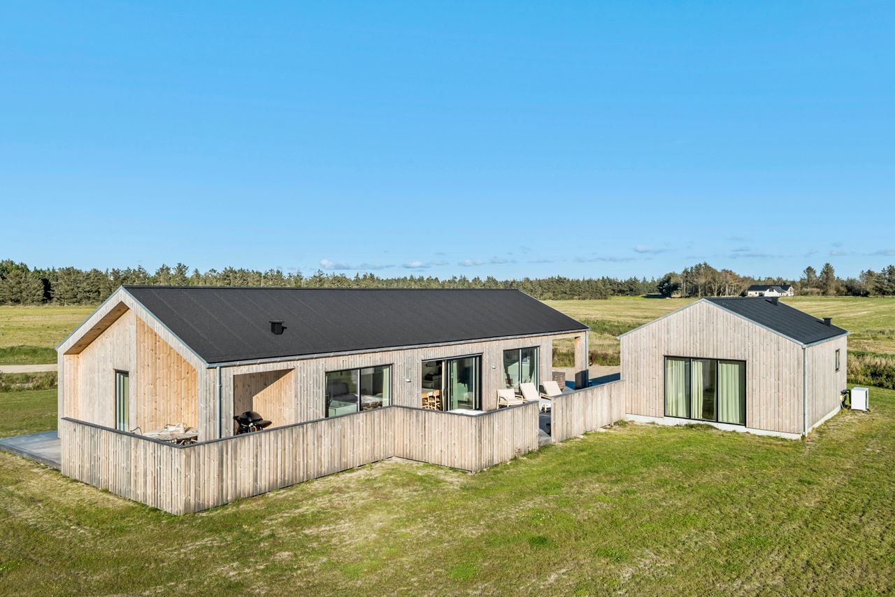 Ejendomsbillede 2 af 24