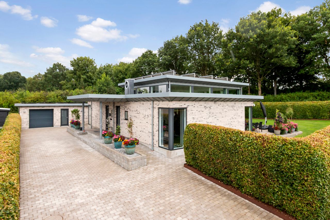 Ejendomsbillede 3 af 35