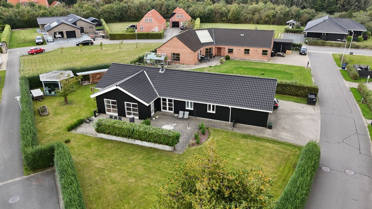 Ejendomsbillede 3 af 30