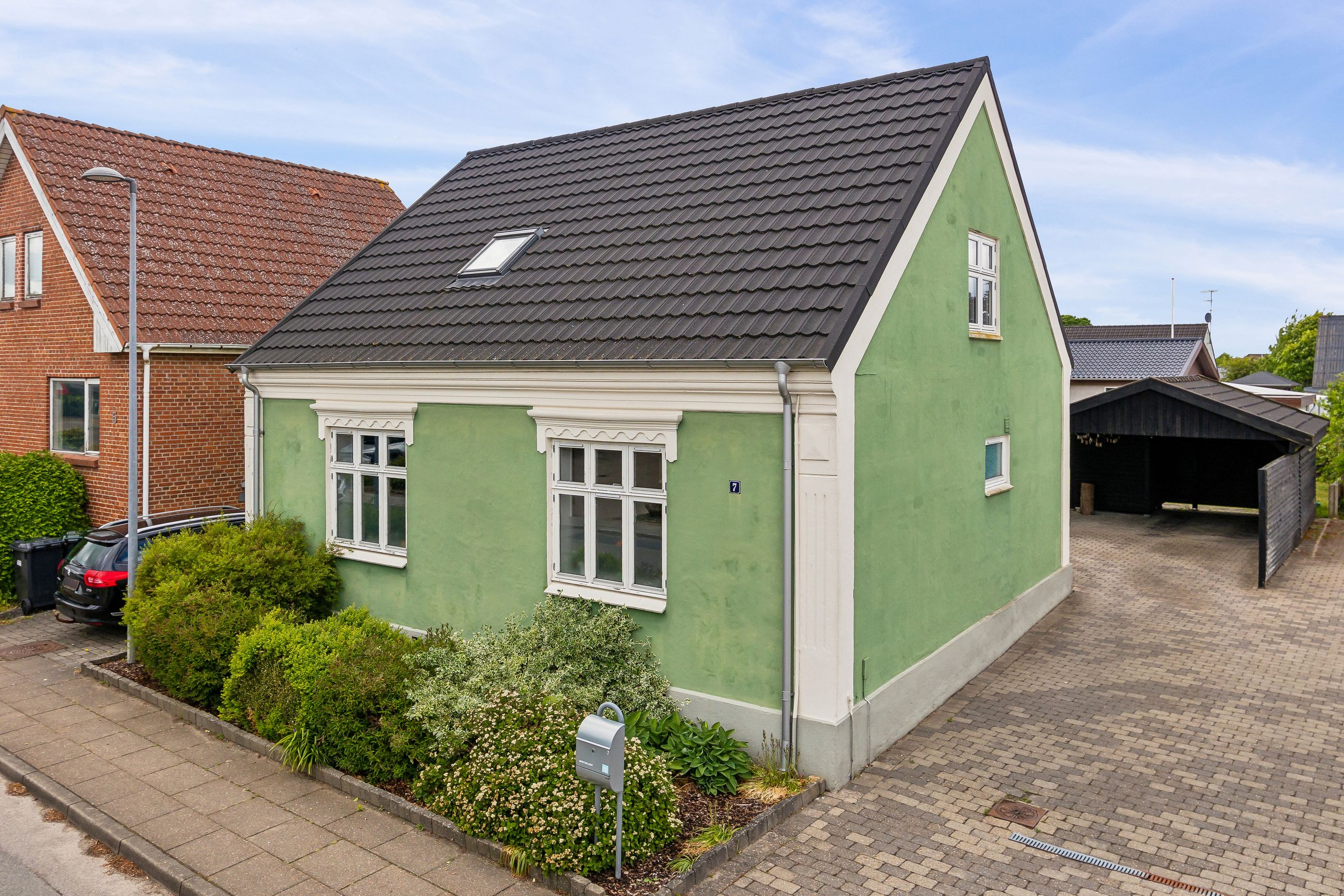 Jernbanegade 7,  Villa