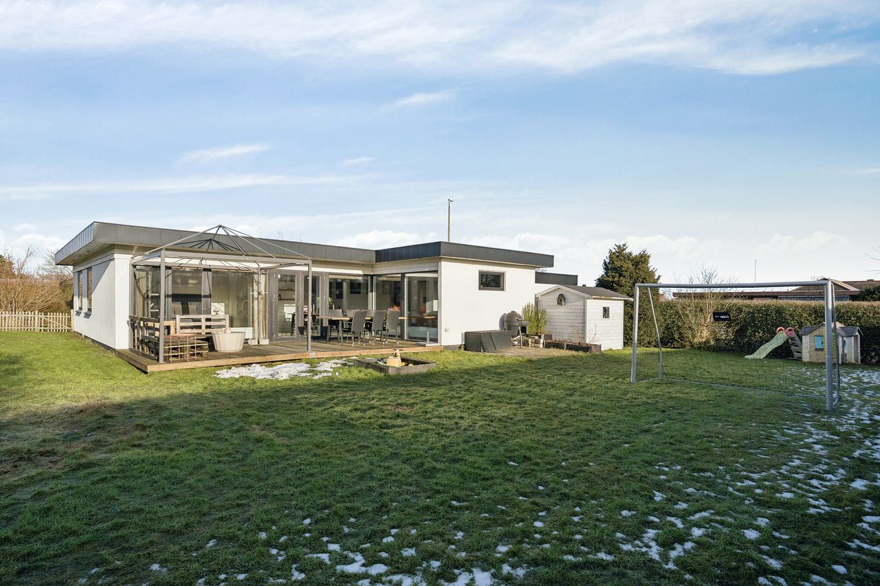 Ejendomsbillede 2 af 24