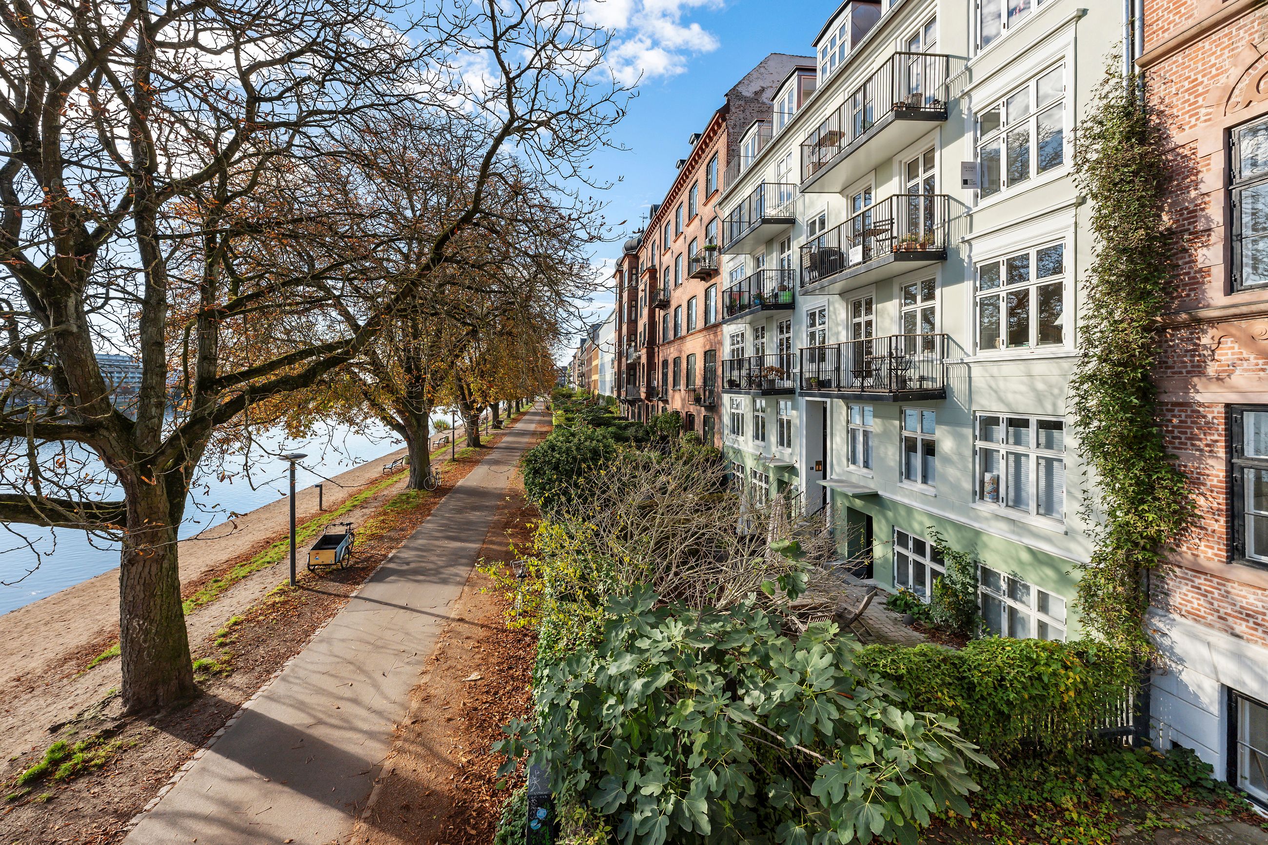 Peblinge Dossering 20, 2. tv, København N - Ejendommen