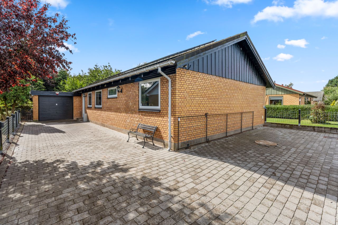 Ejendomsbillede 2 af 24