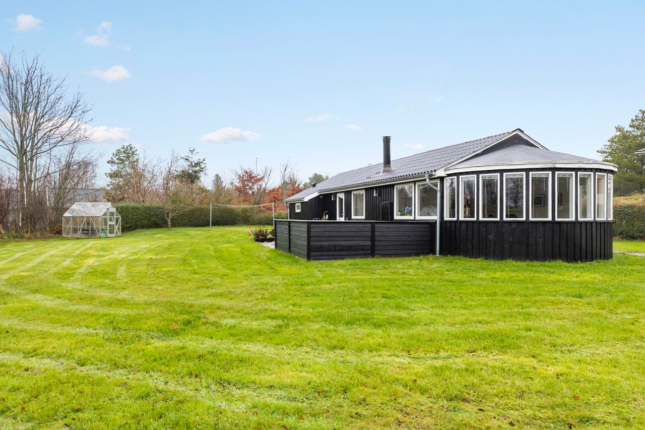 Ejendomsbillede 3 af 16