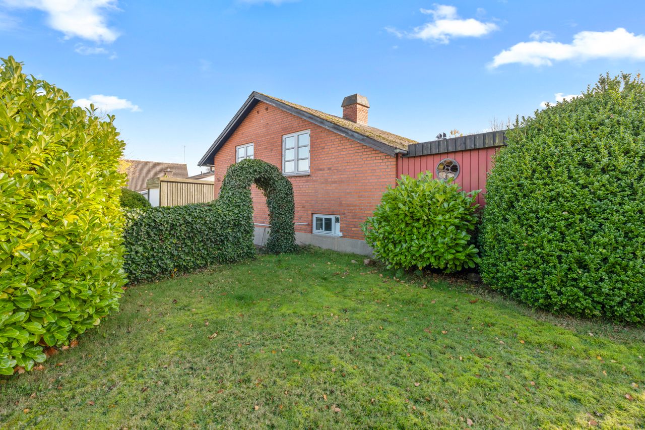 Ejendomsbillede 2 af 19