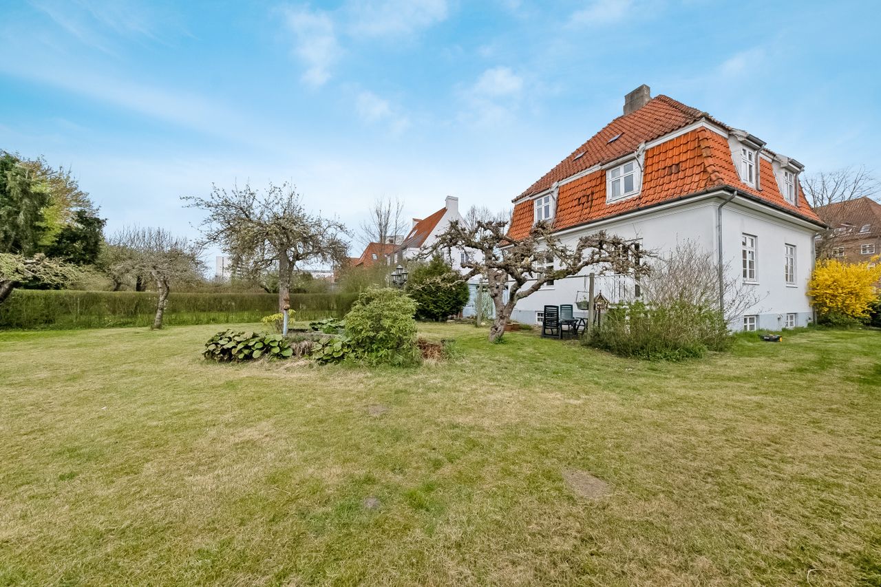 Ejendomsbillede 2 af 33