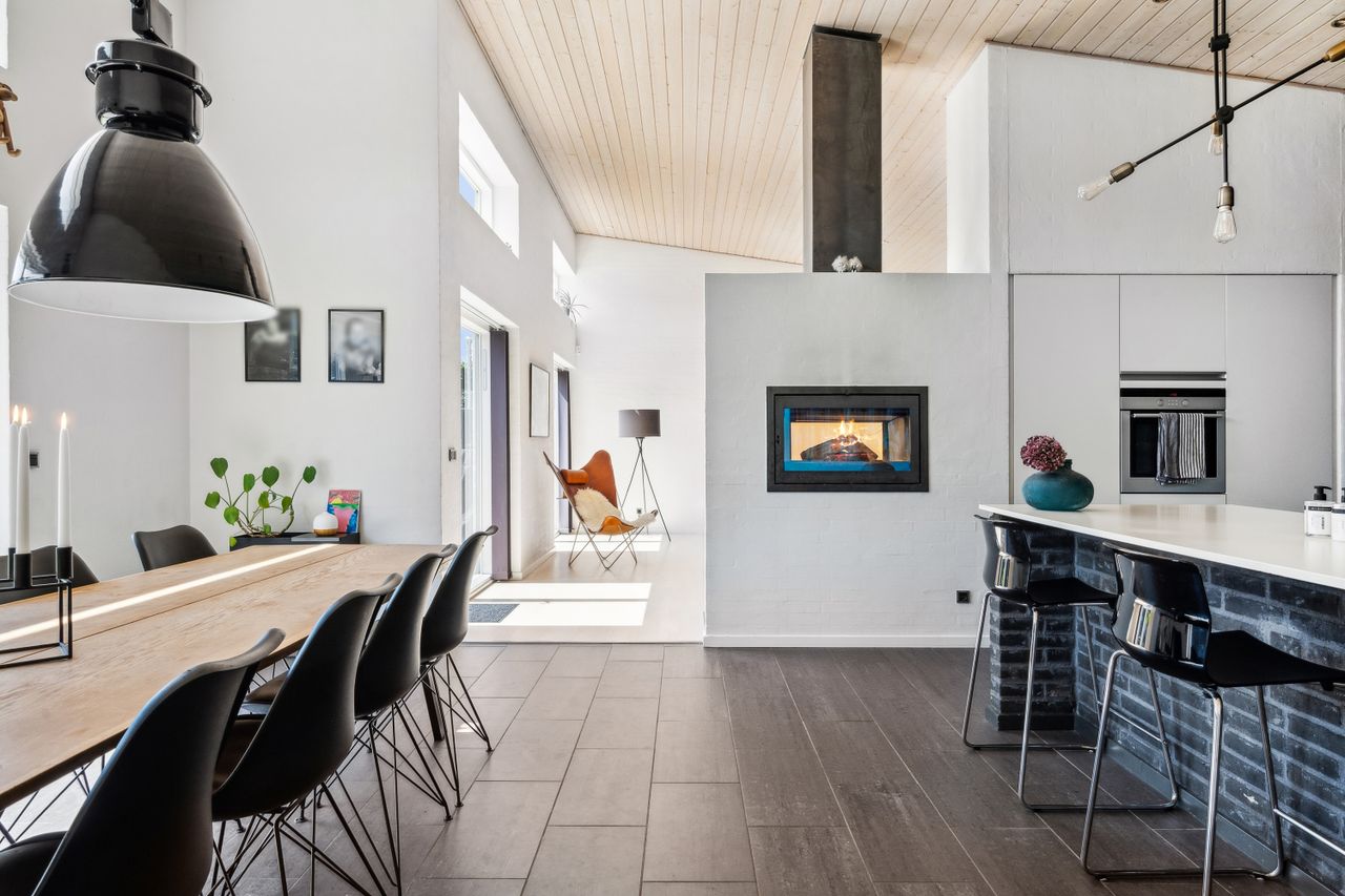 Ejendomsbillede 2 af 23