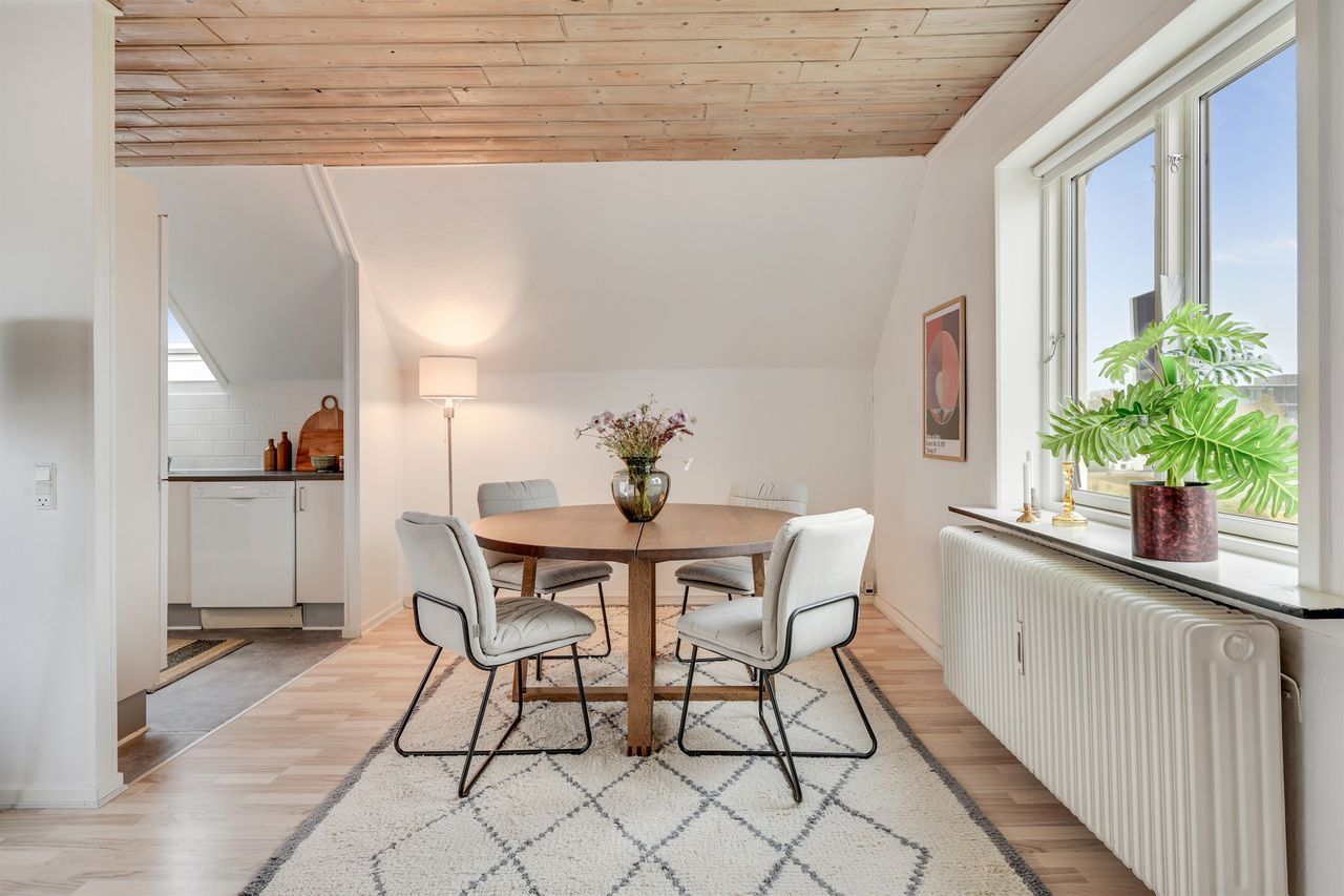 Ejendomsbillede 2 af 24