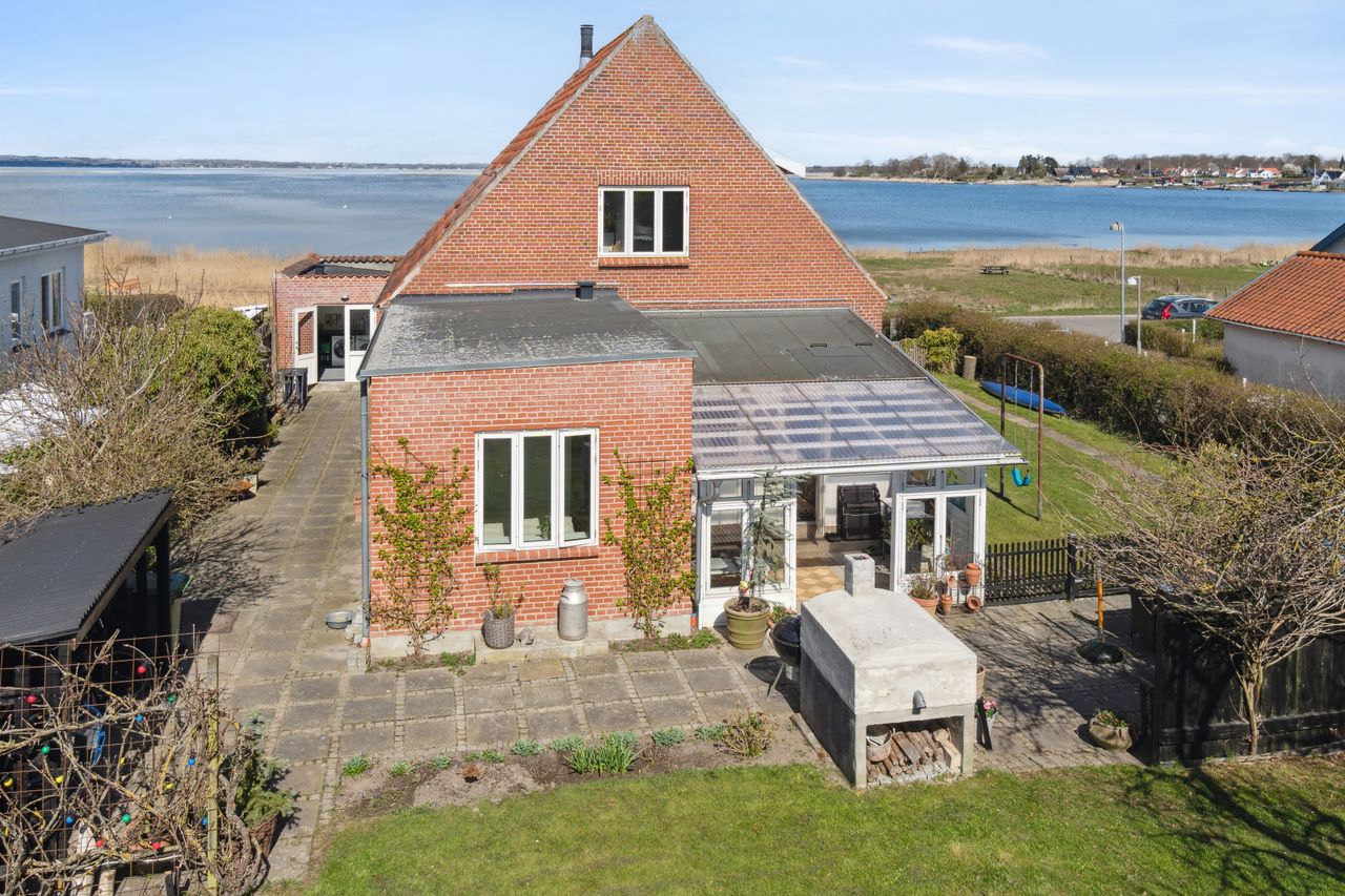 Ejendomsbillede 2 af 26