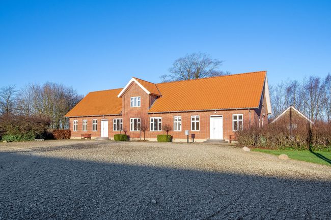 Struer Landevej 24,  Landejendom