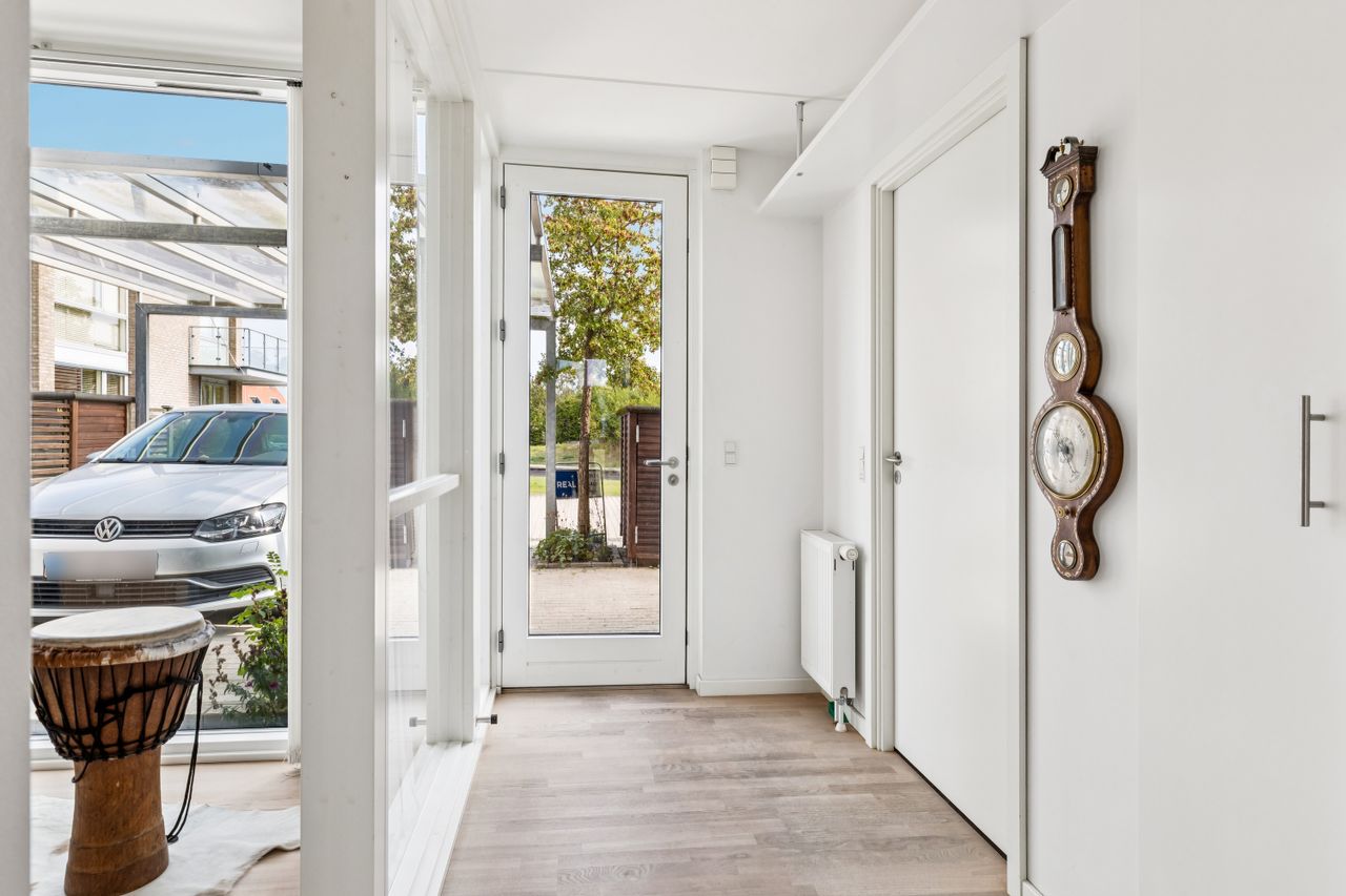 Ejendomsbillede 3 af 28