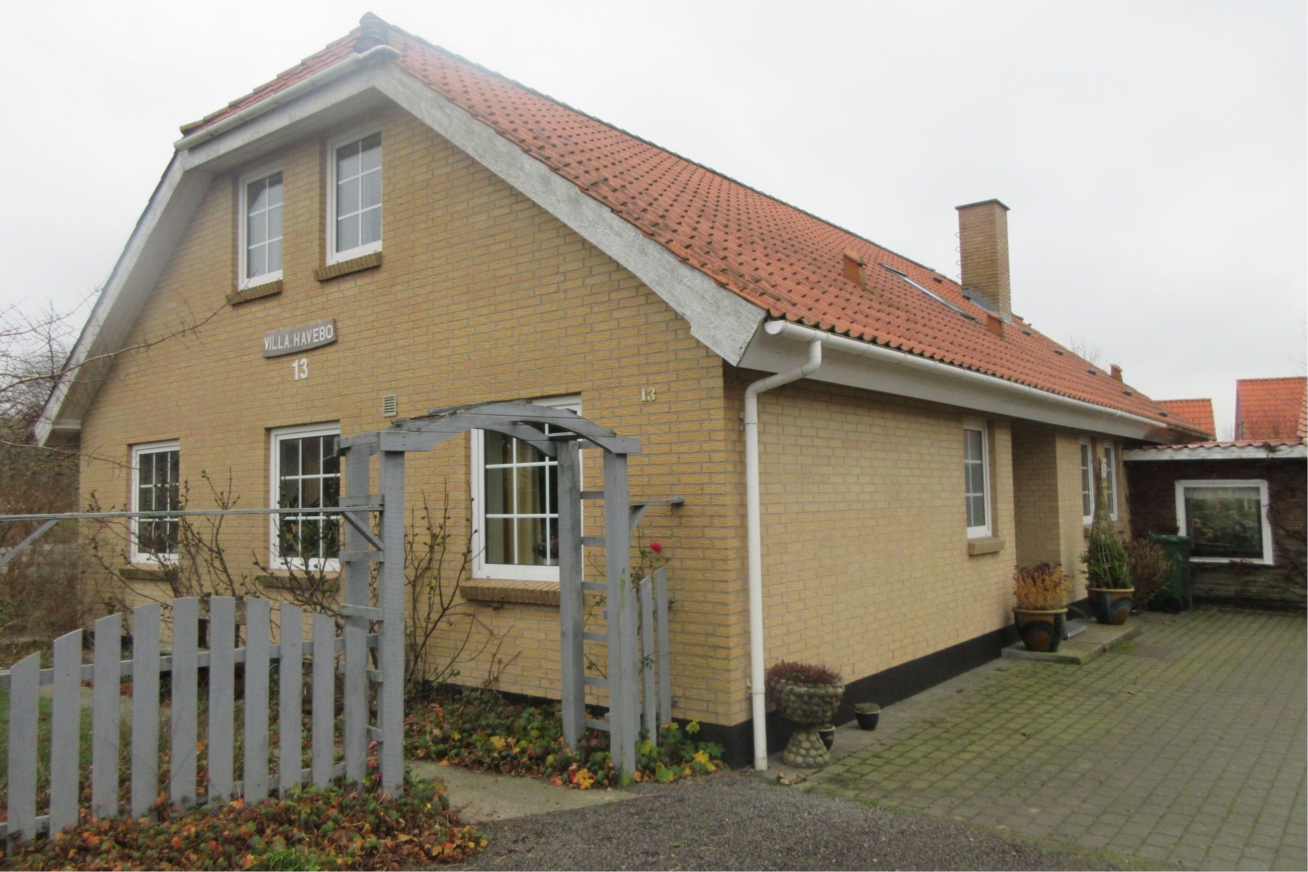 Kirkemøllevejen 13, Vestermarie Villa
