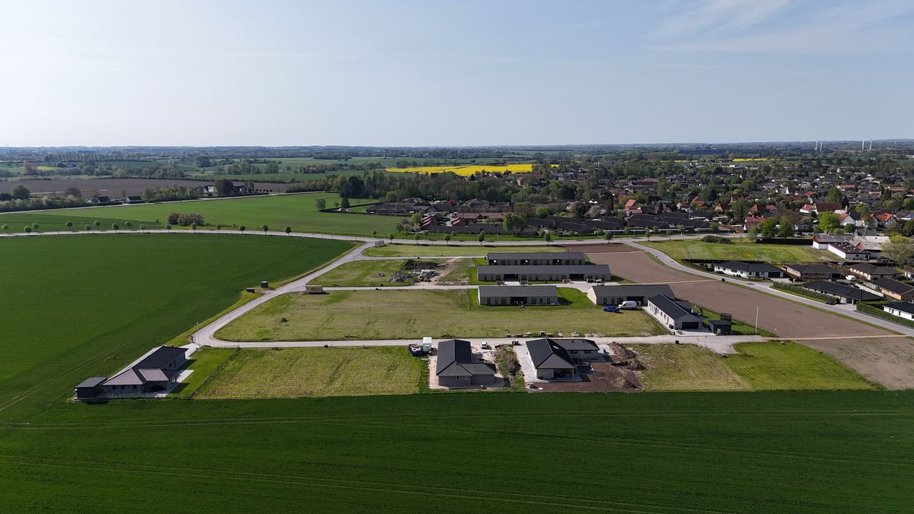 Ejendomsbillede 3 af 23