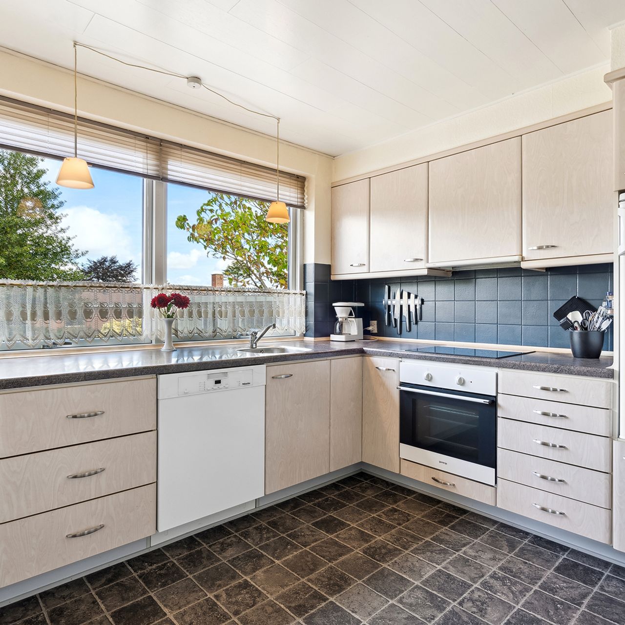 Ejendomsbillede 3 af 35