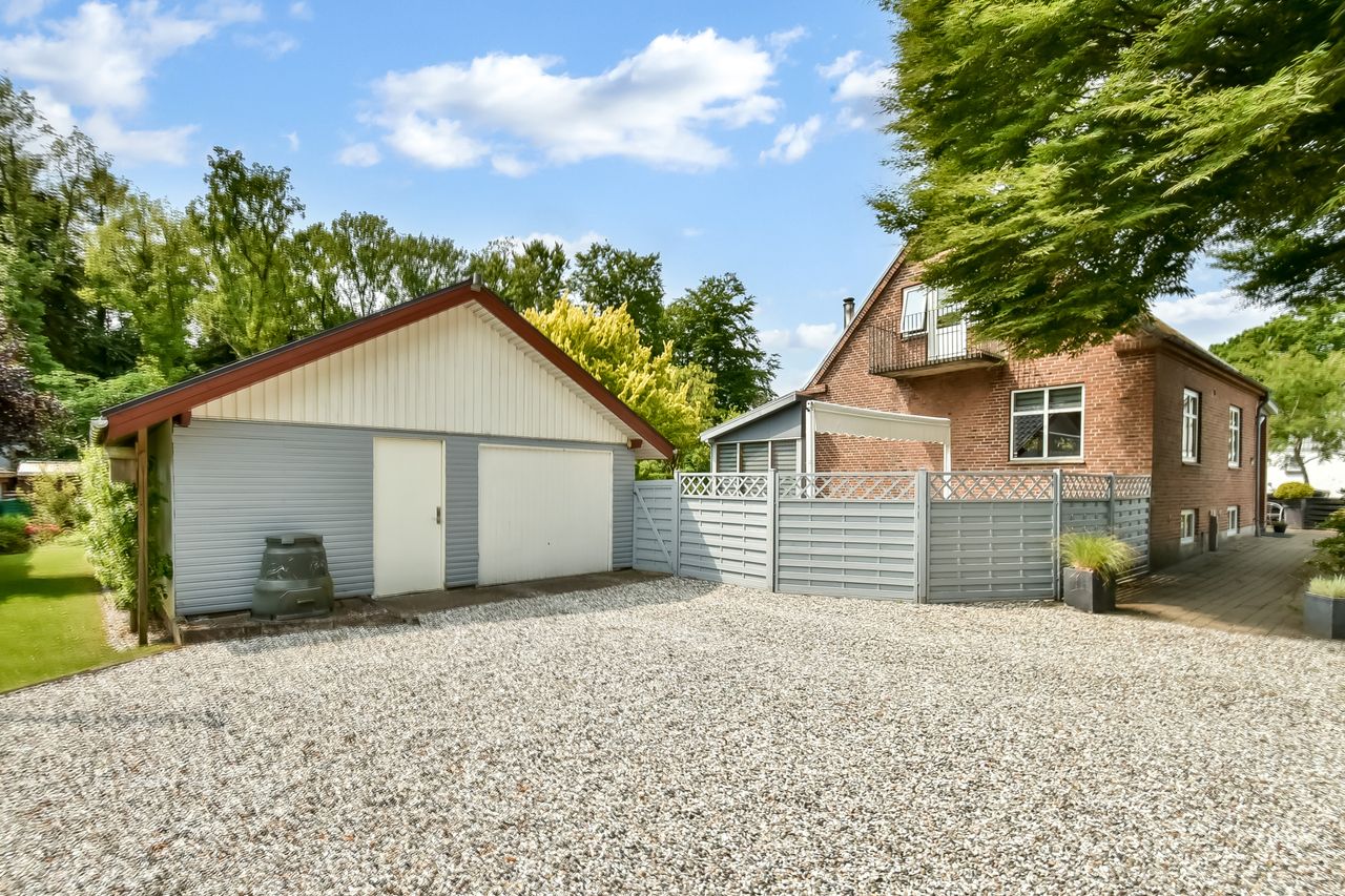 Ejendomsbillede 2 af 36