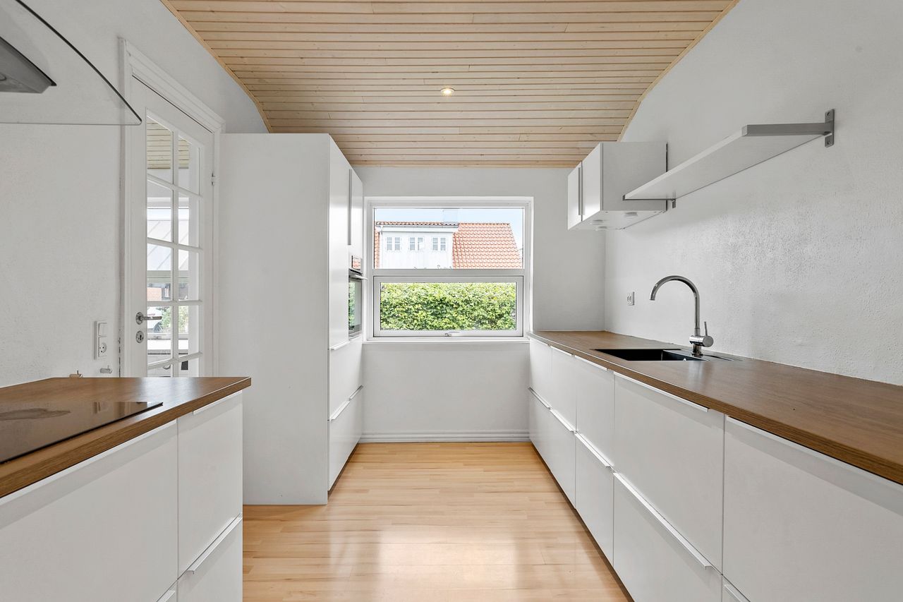 Ejendomsbillede 2 af 15