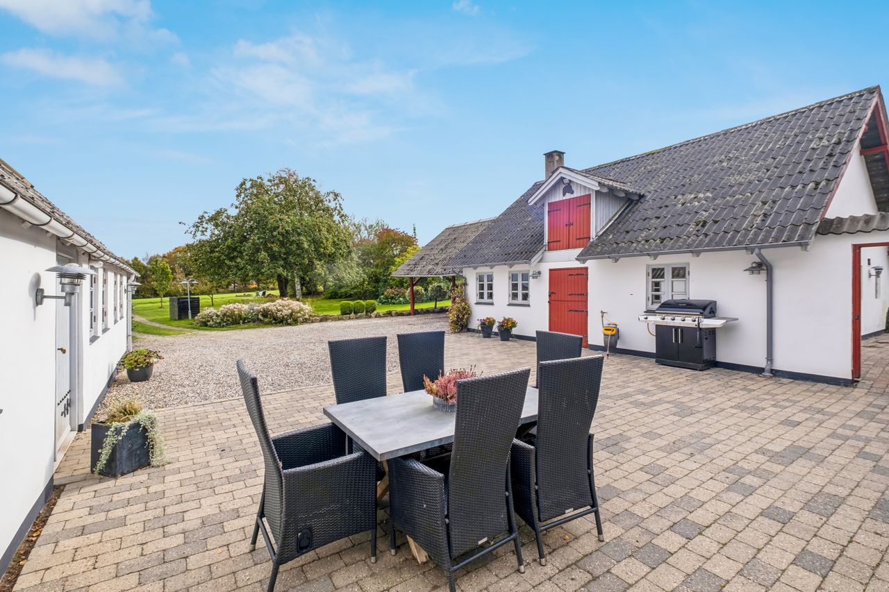 Ejendomsbillede 2 af 39