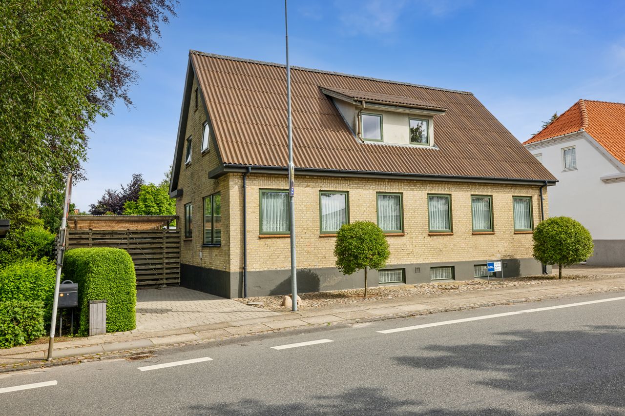 Ejendomsbillede 3 af 32