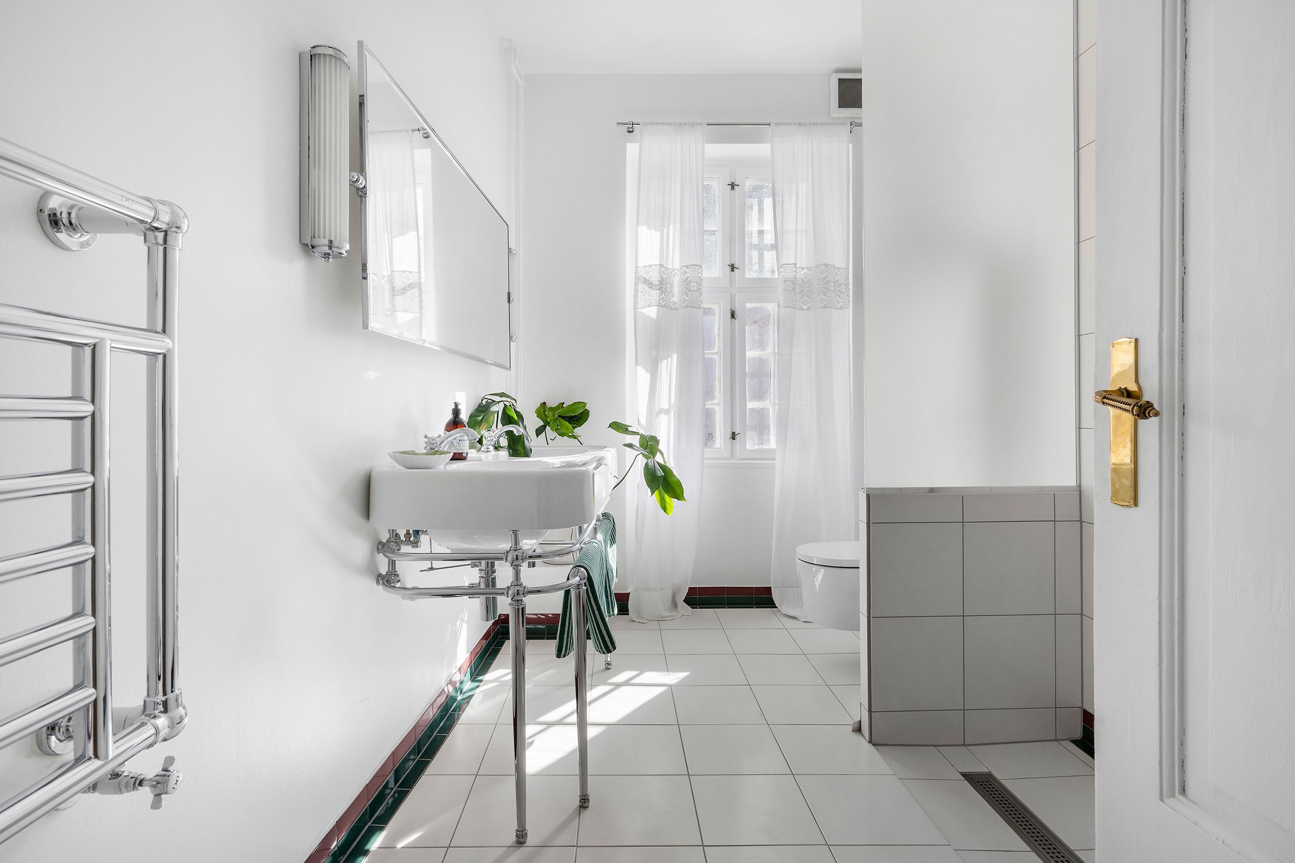 Hausergade 36, 2. th, København K - Badeværelse