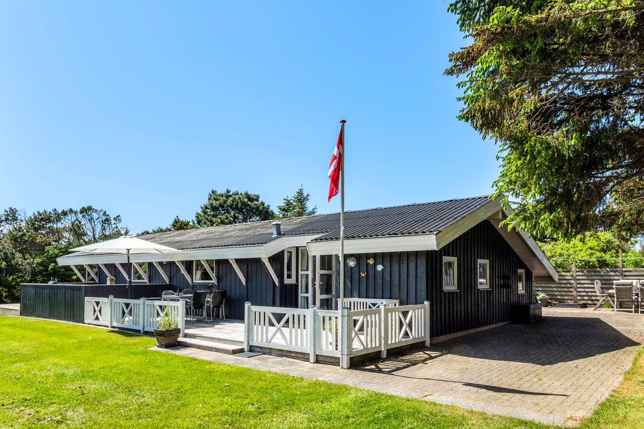 Ejendomsbillede 2 af 40