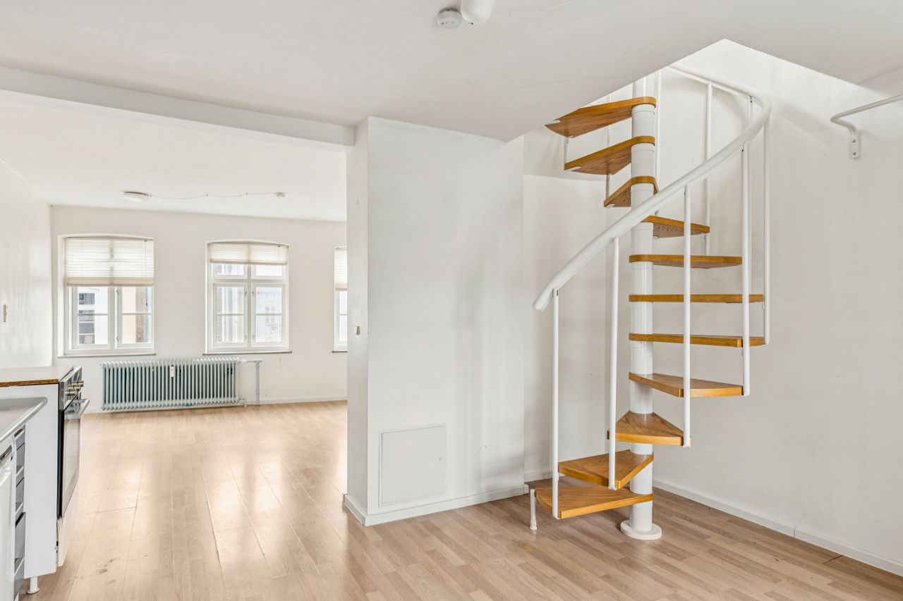 Ejendomsbillede 3 af 15