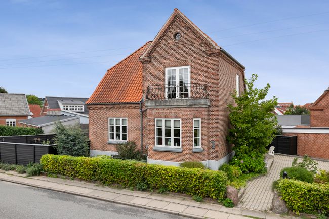 Kildevældsvej 1,  Villa