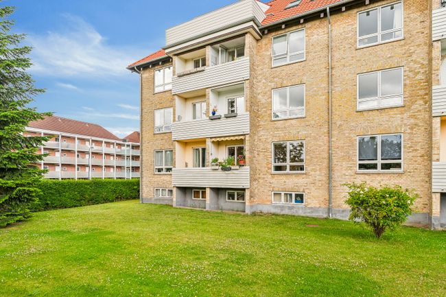 Tværbommen 13, st. tv