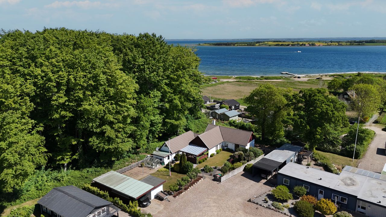 Ejendomsbillede 3 af 18