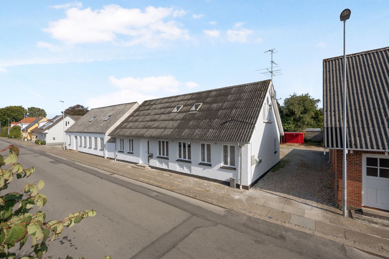 Ejendomsbillede 2 af 40