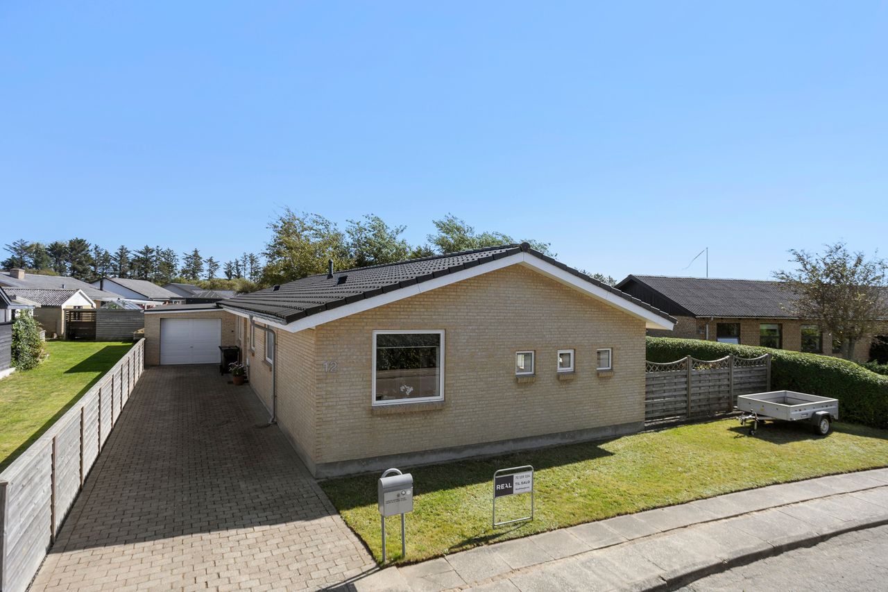 Ejendomsbillede 2 af 27