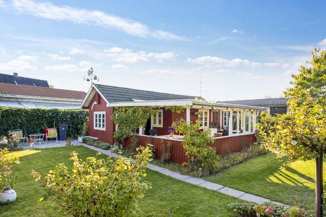 Signelilvej 33,  Hf. Strandbo