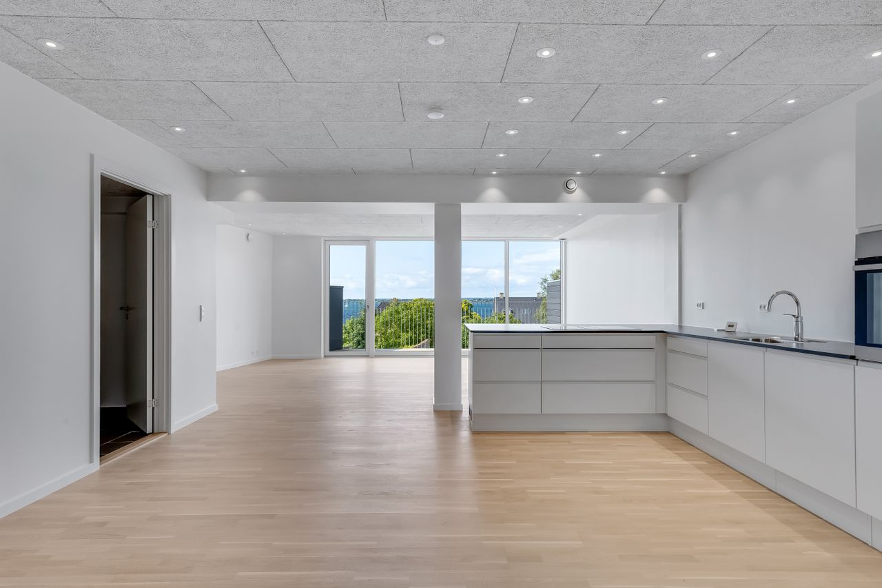 Ejendomsbillede 3 af 27