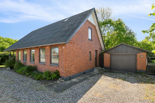 Gl. Tjelevej 17,  Villa