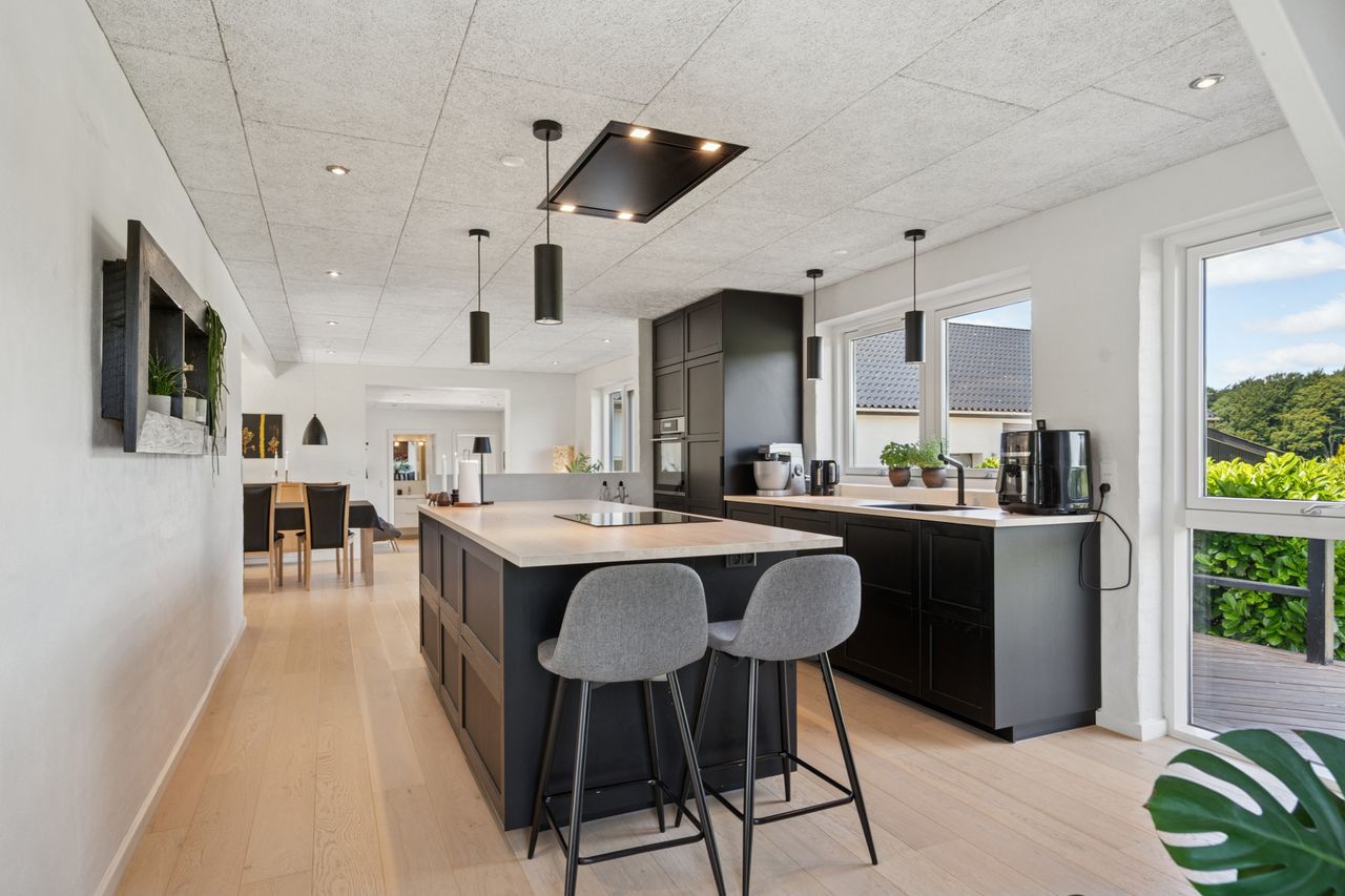 Ejendomsbillede 2 af 38