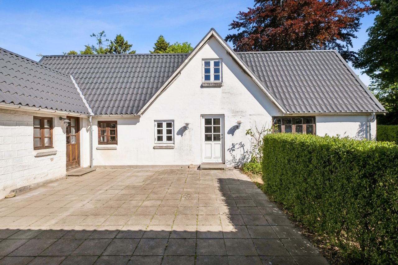 Ejendomsbillede 2 af 28