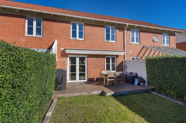 Nøddelunden 64,  Rækkehus