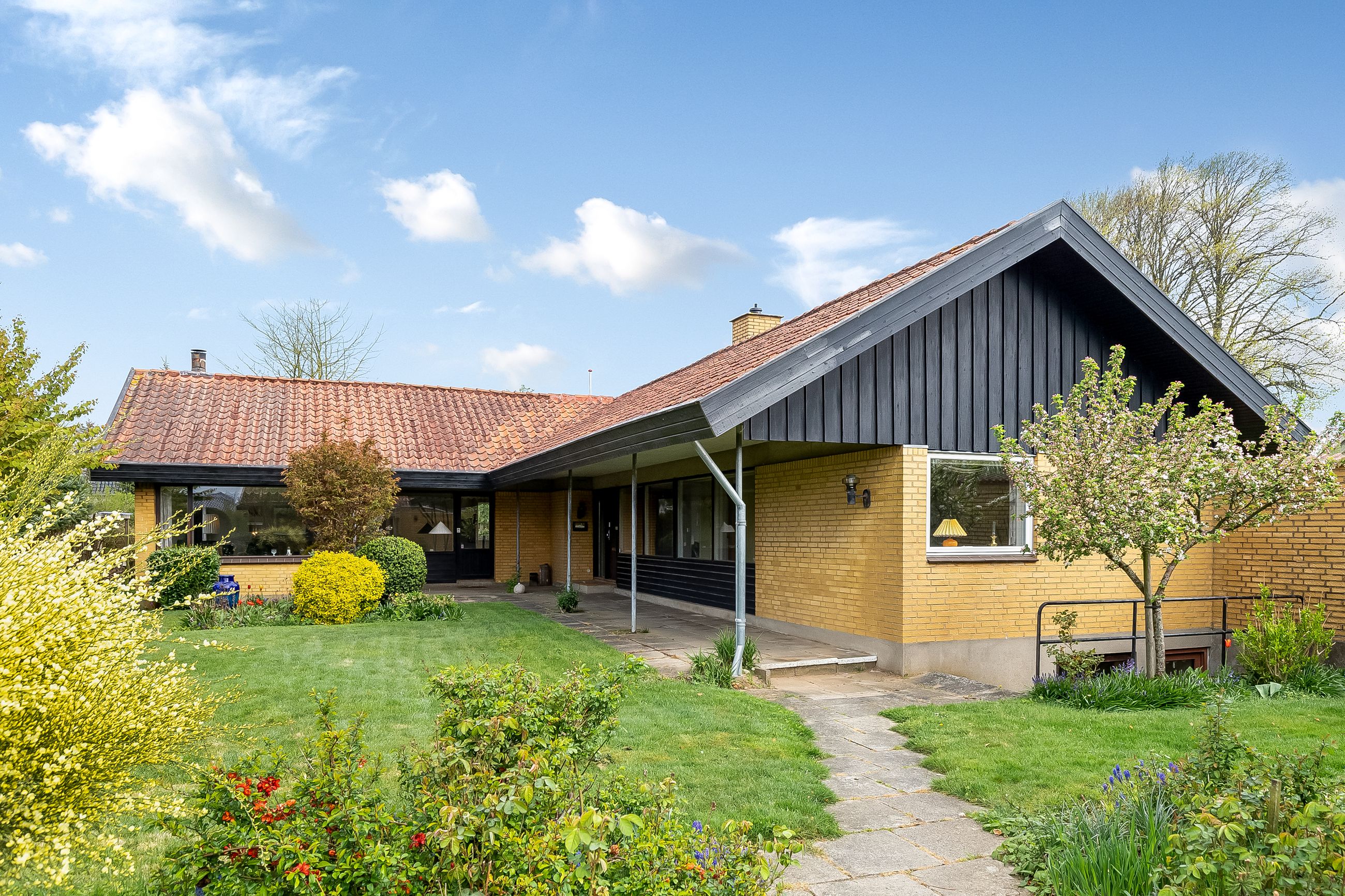 Kåsvænget 15,  Villa