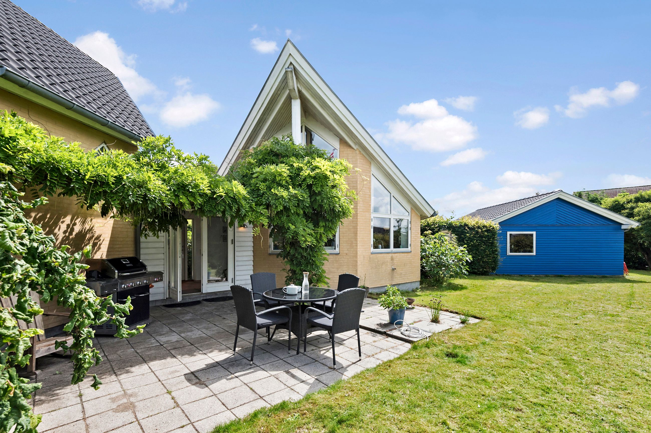 Melissehaven 2, Hvalsø - Ejendommen