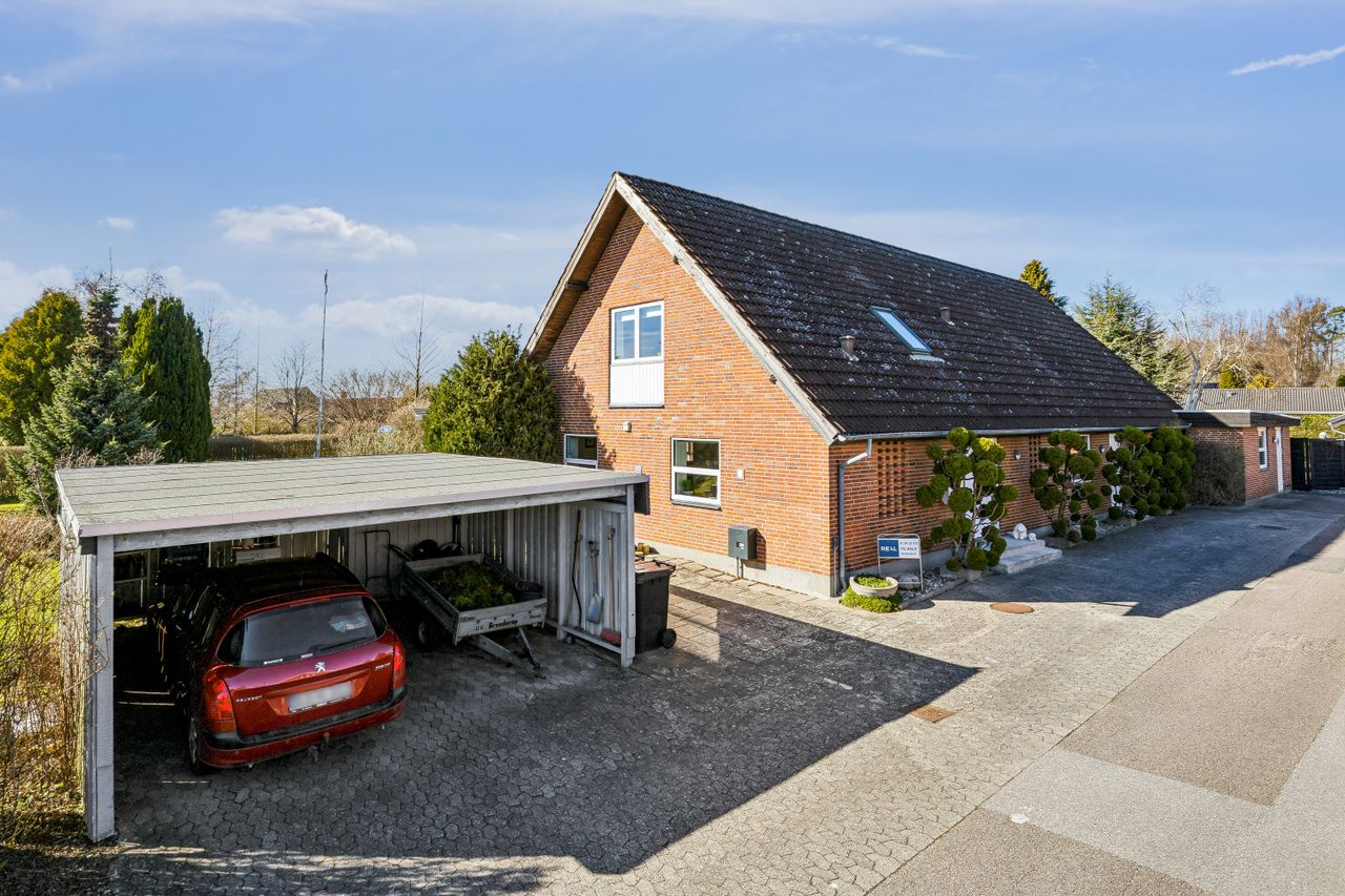 Ejendomsbillede 3 af 26