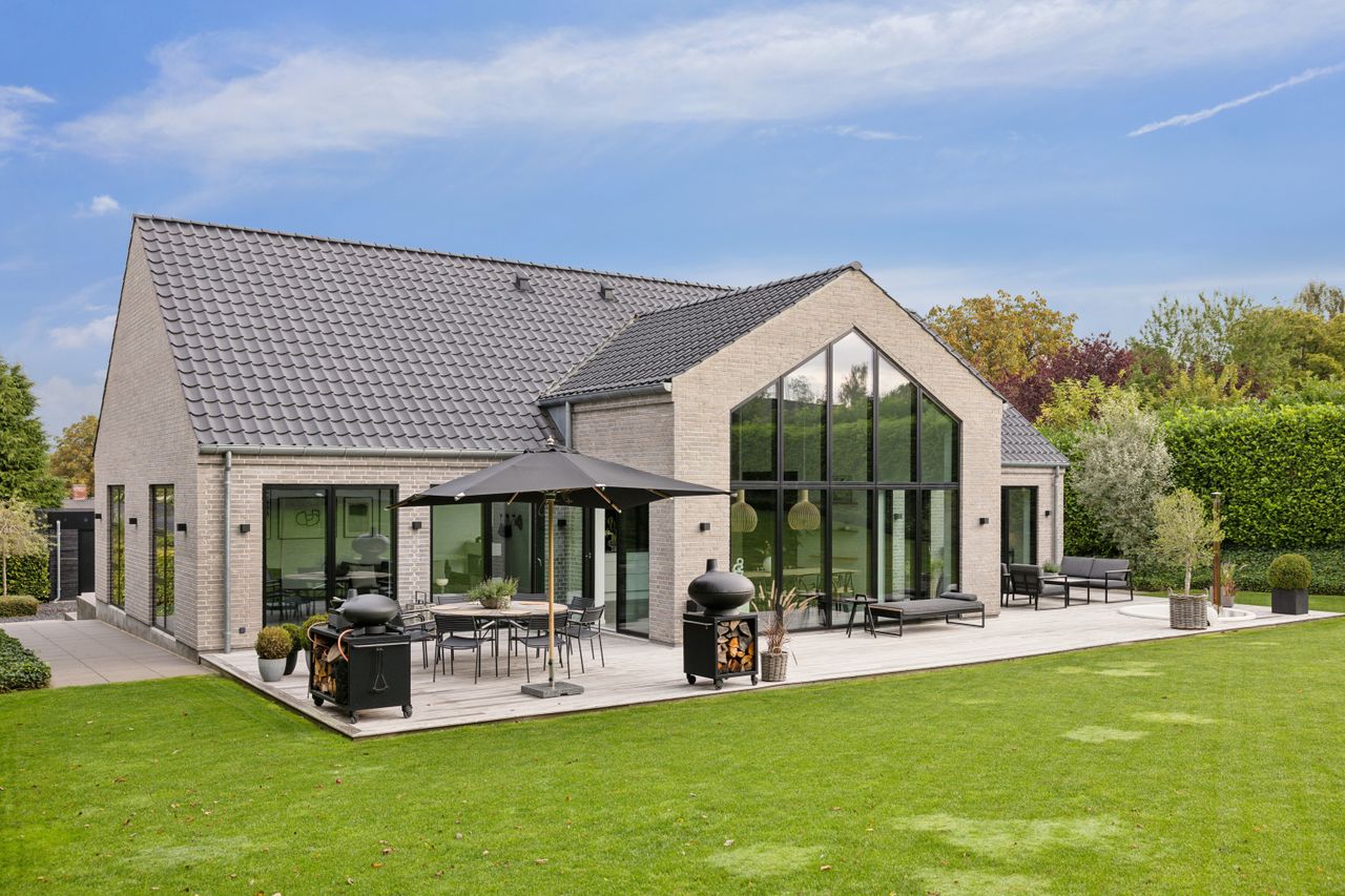 Ejendomsbillede 2 af 48