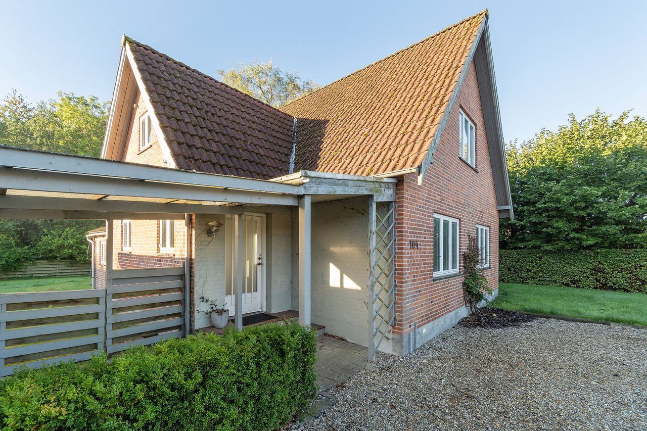 Ejendomsbillede 2 af 20