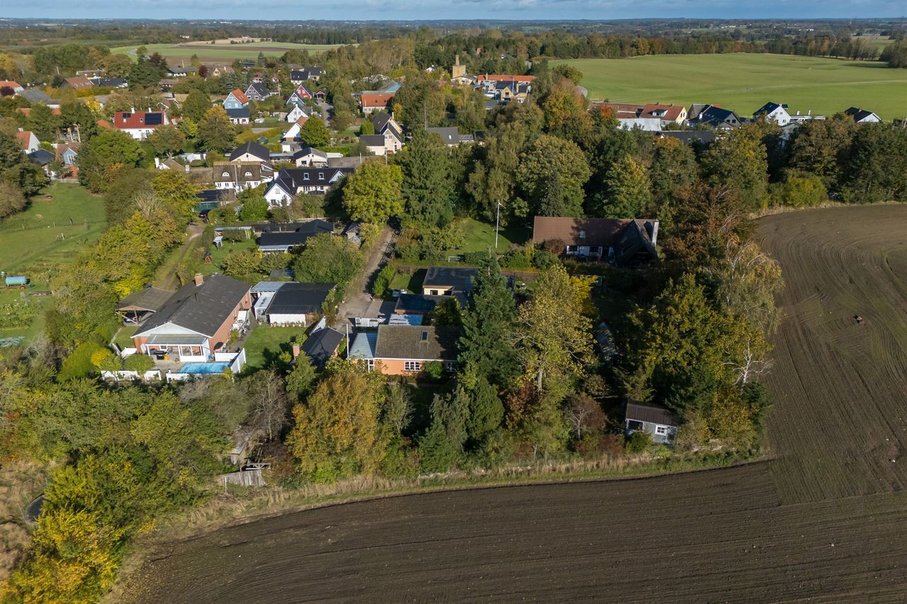 Ejendomsbillede 2 af 31