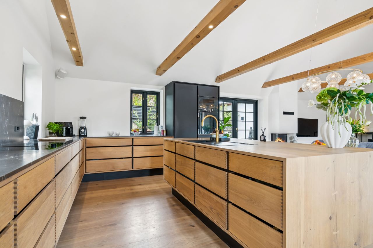 Ejendomsbillede 3 af 30