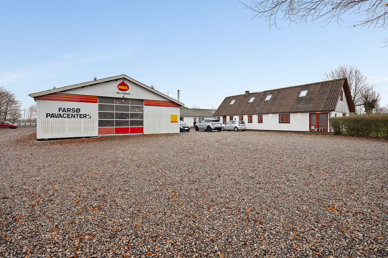 Ejendomsbillede 2 af 32