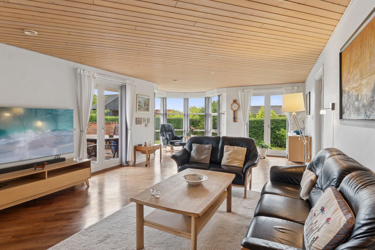 Ejendomsbillede 3 af 37